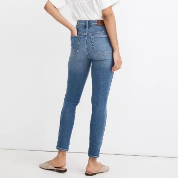 Madewell Light Wash High Riser Crop Jeans - Picture 2 of 11